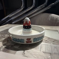 VINTAGE SOUTH OF THE BORDER  MOTOR INN SOMBRERO CERAMIC ASHTRAY picture