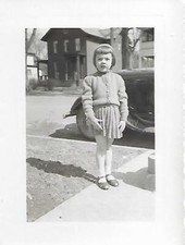 YOUNG GIRL Vintage FOUND PHOTOGRAPH bw  Original Snapshot 04 3 G picture