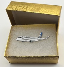 United Express Embraer ERJ-170 / 175 Airplane Lapel Pin Cloisonné - Repro Gift picture