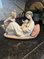 Lladro Figurine Addition Mother Baby Daughter Figurine 1606 1990 MINT picture