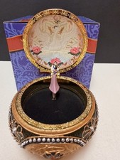 San Francisco Music Box Company Anastasia Alexandra and Nicholas Trinket picture