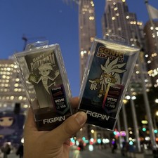 NYCC 2026 Ve Ve EXCLUSIVE FiGPiN - GLOW DANNY PHANTOM AND GLITTER SILVER LE 150 picture