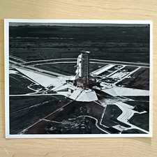 1970 NASA Shuttle Concept - Black & White - Glossy - 8x10 picture