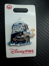 DCL Disney Cruise Line Pin  Wonder Ship Donald Heuy, Duey, Louie Stern Moving picture