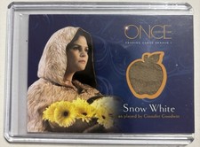 Once Upon a Time Trading Cards Season 1 M4 Snow White Ginnifer Goodwin Costume picture