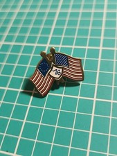 Vtg 1976 🇺🇸 USA Bicentennial Flag Gold Tone Lapel Pin picture