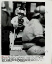 1973 Press Photo Baseballer Hank Aaron in On-Deck Circle in Game with Reds, OH picture