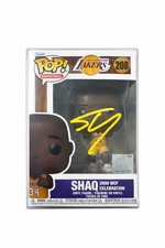 (SHAQ) Shaquille O’Neal autograph in Laker yellow Funko Pop #208 Lakers COA  picture