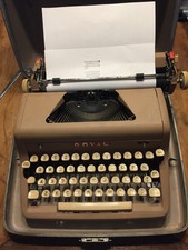 Vintage Royal Manual Typewriter W/ Case,Beige,No Key,Types Well,SEE VIDEO picture