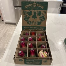 Vintage Shiny Brite Christmas Ornaments Lot,box picture