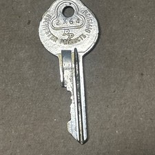 VINTAGE ROCHESTER GM KNOCKOUT KEY 2X64 “ Your Key To Greater Value” picture