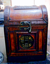 Vintage Chinese Wooden Jewelry Box Treasure Chest Trunk Brass Lock Velvet Lined picture