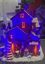 Lemax Spooky Town WITCH & WARLOCK RESIDENCE 85308 Halloween Village Retired 2018 picture