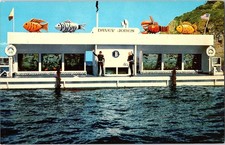 1959 Davy Jones Divers Barge Avalon Catalina Island CA Postcard – Undersea picture