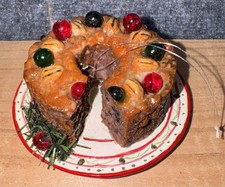 The Christmas Miniarure Fruit Cake Ornament by Roman Detailed Realistic 1998 picture