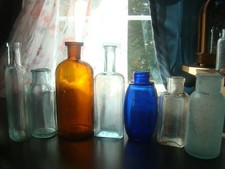 ANTIQUE 7 PIECE EARLY COLOR APOTHECARY-MEDICINE BOTTLE LOT picture