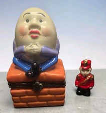 Vtg Humpty Dumpty Hinged Porcelain Limoges Style Trinket Box Royal Guard Figure picture