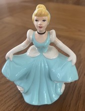 VINTAGE 1990s Cinderella Disney figurine porcelain blue dress 5 1/2
