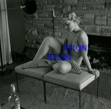 RARE VINTAGE 2 x 2 PHOTOGRAPH OF NUDE MODEL EILEEN MAXWELL BY ANDRE DE DIENES picture