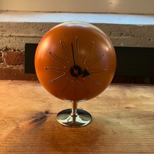 Rare Vitra George Nelson Pill Desk Clock - 2004 picture