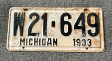 RARE 1933 MICHIGAN LICENSE PLATE ALL ORIGINAL CHEVY FORD DODGE TOUGH YEAR picture