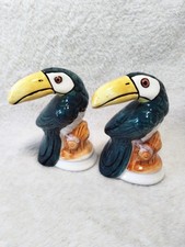Vintage St Thomas Virgin Islands Ceramic Toucan Salt Pepper Shakers Souvenir Set picture