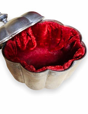 Vintage 1994 Y2K Godinger Silver-Scalloped Trinket Box with Red Velvet Lining picture