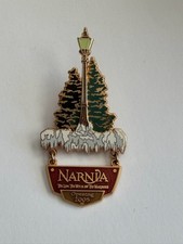 WDW Narnia The Lion, The Witch, and The Wardrobe Lampost Tree 2005 Disney Pin E2 picture