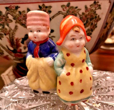 Vintage Dutch Boy & Girl Salt/Pepper Shakers Marked Japan 3-1/2