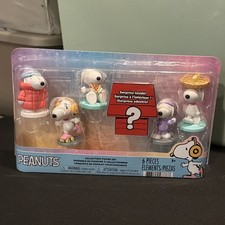PEANUTS Snoopy Collector Figure Set 6pc pack w/Surprise Figure NWT picture