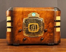 Old Antique Wood Detrola Vintage Tube Radio - Restored & Working w/ Magic Eye picture