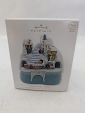 2010 Hallmark Ornament Home For The Holidays Magic Lights Sound --522-59 picture