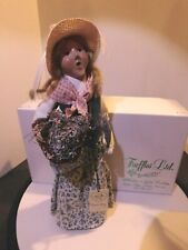 Byers' Choice 2002 The Cries of London The Lavender Lady Caroler with Box & Tag picture