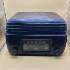 1946 - Vintage General Electric Model 200 Table Radio - Works picture