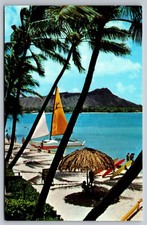 Waikiki Beach Hawaii vintage postcard picture