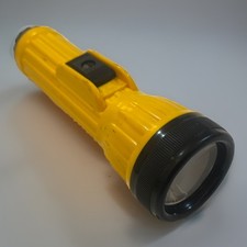 Bright Star 2-D Cell Yellow High Impact Flashlight USA No. 1618 WORKS Very Nice picture