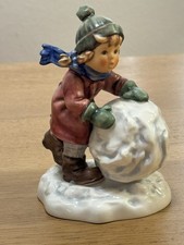 Goebel Hummel Frosty First Snow Little Girl 2035  NO BOX picture