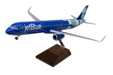 Skymarks SKR8440 JetBlue Airbus A321-200 Mint N982JB Desk Model 1/100 Airplane picture