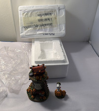 Hawthorne Village Peanuts Trick or Treat Snoopy Haunted Tower House Lighted COA picture