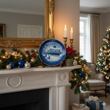 Vintage 1992 Royal Copenhagen Christmas Plate “The Royal Coach” 7.5” picture