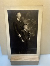 1904–1907 RPPC Oddity Portrait Giant & Small Man Extreme Size Contrast picture