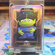 2025 Topps Pixar Gold Alien /5 picture