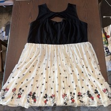Disney Torrid Minnie & Mickey A Line Black and White Dress Size 22 NWT picture