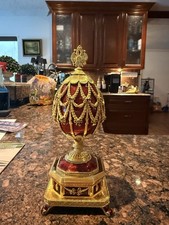 The Franklin Mint House of Fabergé.  glares are not damage red enamel is perfect picture