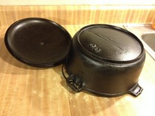 Antique 19th Century #8 Gate Mark Raised Heat Ring Cast Iron Dutch Oven Restored picture