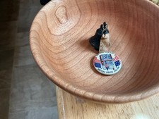 1910s PATRIOTIC BETSY ROSS HOUSE AMERICAN FLAG LIBERTY BELL PINBACK PHILADELPHIA picture
