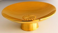 Vintage Japanese  Sakazuki Sake Cup 24K Gold Plated Chrysanthemum Crest picture