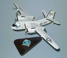 USN Grumman S-2 Tracker VS-41 Sea Cntrl SQ Shamrocks Desk Model 1/48 SC Airplane picture