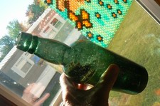 RARE 1840S TO 1850S 3 PIECE MOLD EMERALE GREEN WHITTLED WHISKEY BOTTLE picture