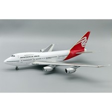 InFlight200 Boeing 747SP-38 Qantas VH-EAB with stand Ref: IF747SPQF1124R picture